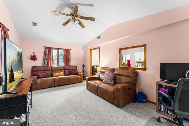 131 QUAKER RD, Pennsville, NJ 08070