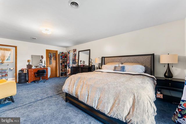 131 QUAKER RD, Pennsville, NJ 08070