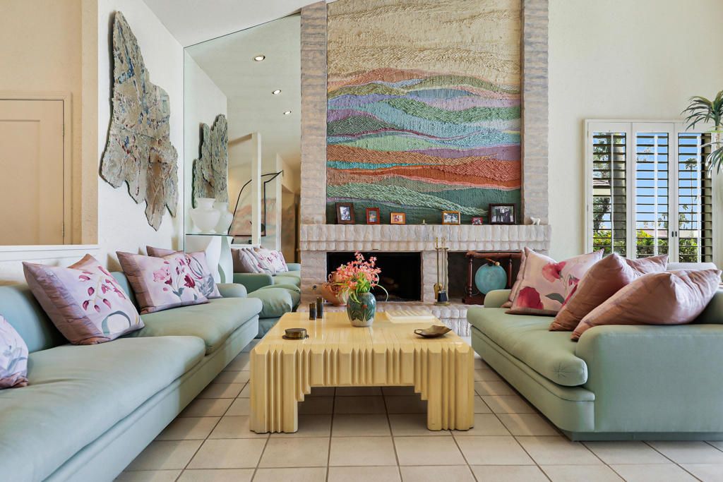 Image 11 of property listing at 229 Green Mountain Drive, Palm Desert, CA 92211