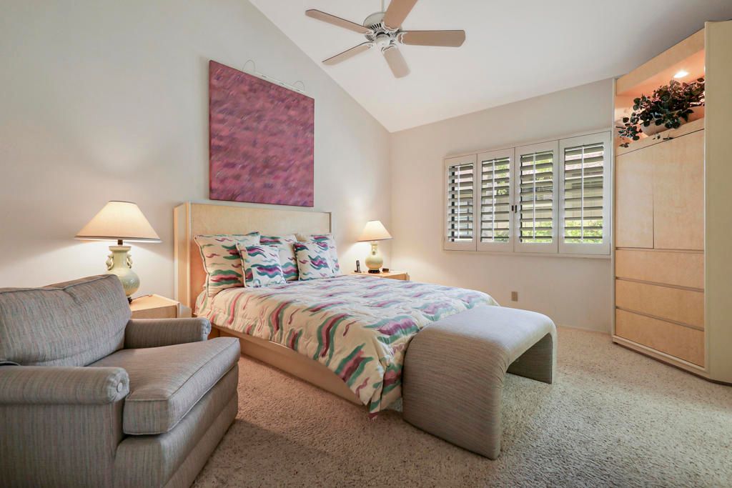 Image 23 of property listing at 229 Green Mountain Drive, Palm Desert, CA 92211
