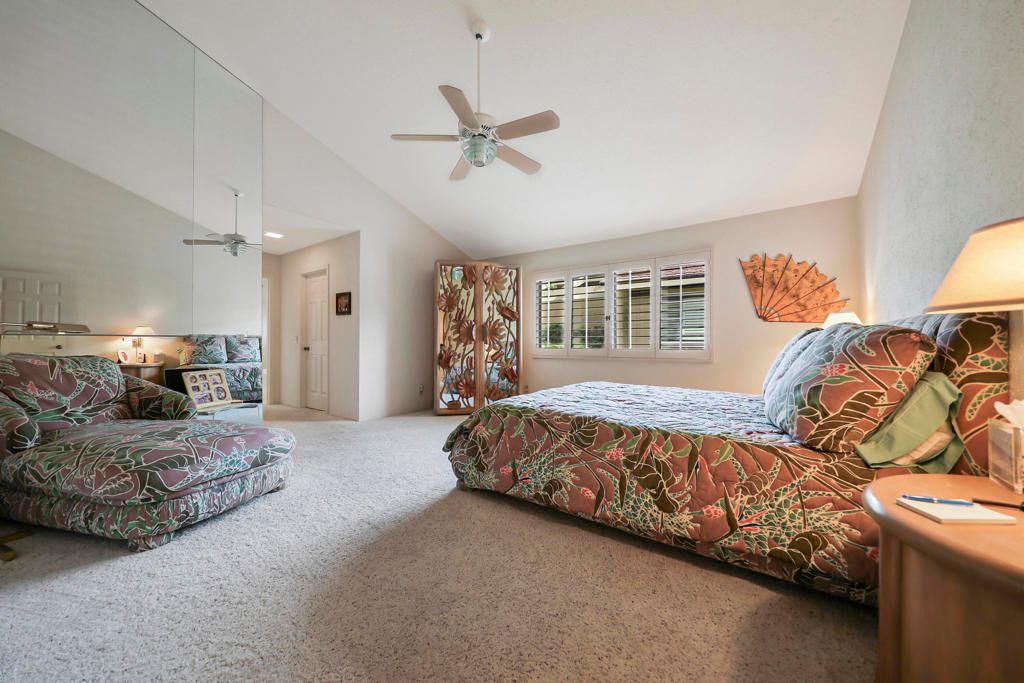 Image 26 of property listing at 229 Green Mountain Drive, Palm Desert, CA 92211