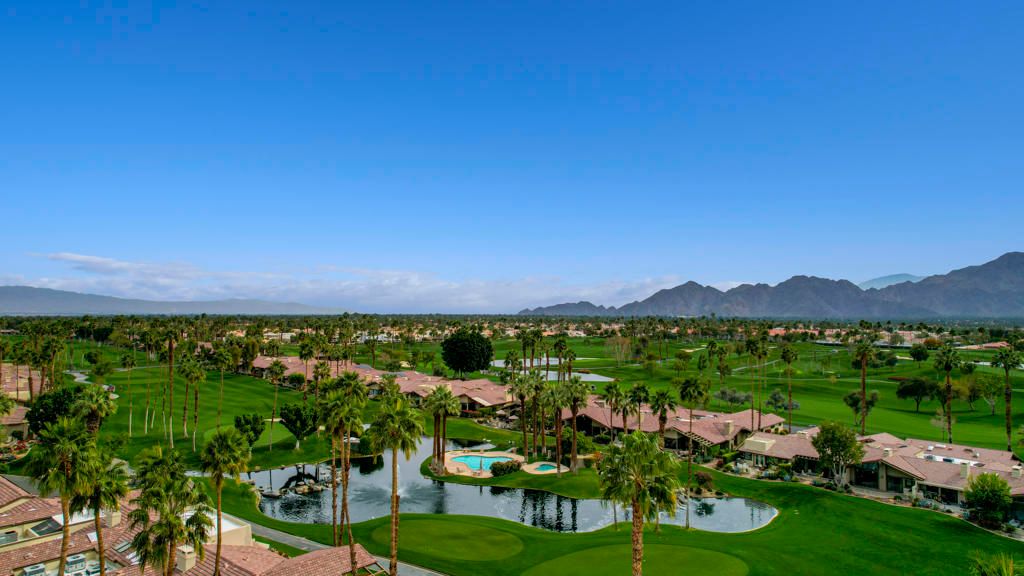 Image 37 of property listing at 229 Green Mountain Drive, Palm Desert, CA 92211