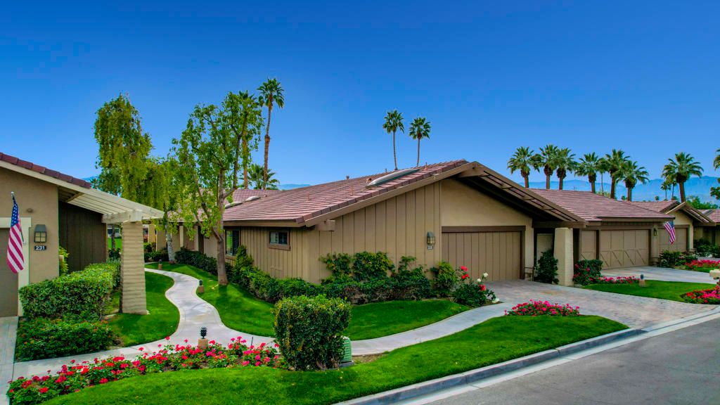 Image 59 of property listing at 229 Green Mountain Drive, Palm Desert, CA 92211