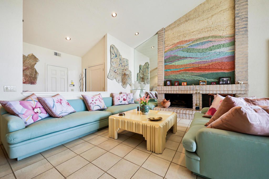 Image 6 of property listing at 229 Green Mountain Drive, Palm Desert, CA 92211