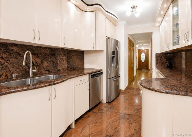79-19 149th Street, Kew Garden Hills, NY 11367