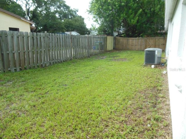 13423 121ST STREET, Seminole, FL 33778