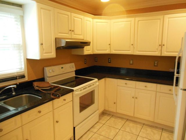 13423 121ST STREET, Seminole, FL 33778