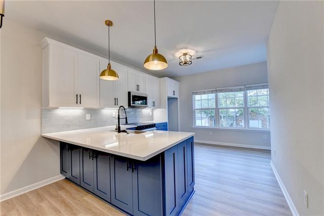 4282 Buford Valley Way, Buford, GA 30518