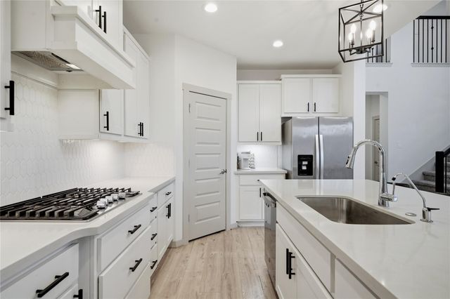 29250 Pikes Peak Drive, Katy, TX 77494