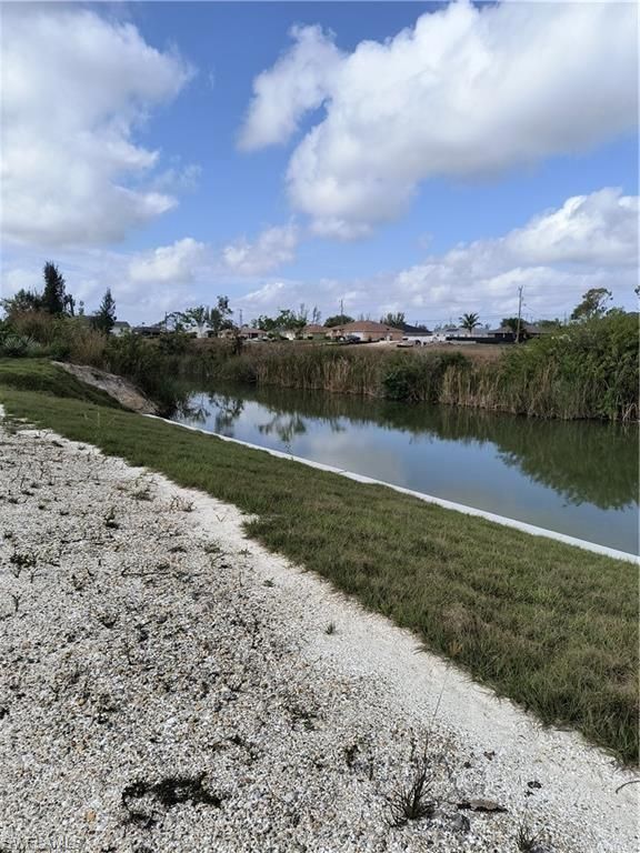 2140 NW 17th AVE, CAPE CORAL, FL 33993 — photo 2