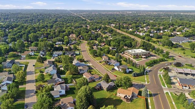 17373 Glencoe Avenue, Lakeville, MN 55044