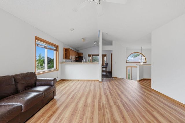 17373 Glencoe Avenue, Lakeville, MN 55044
