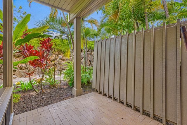 500 Bay Dr 12G4, Lahaina, HI 96761