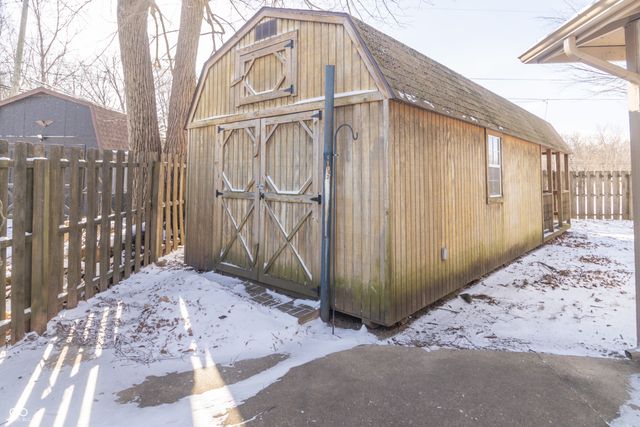 1127 Hickory Lane, New Castle, IN 47362