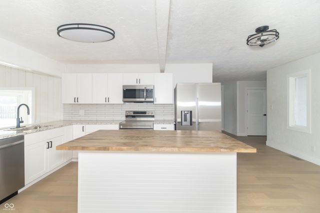 1127 Hickory Lane, New Castle, IN 47362