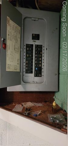 21792 Elmwood Avenue, Eastpointe, MI 48021