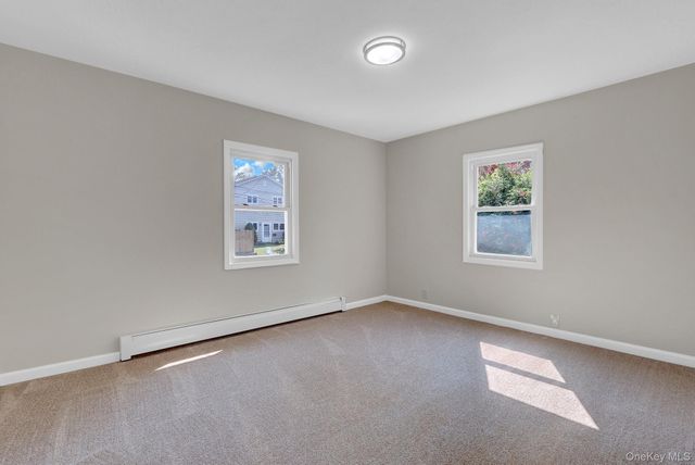 71 Valentine Avenue, Glen Cove, NY 11542