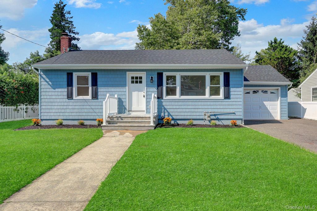 71 Valentine Avenue, Glen Cove, NY 11542 — exterior