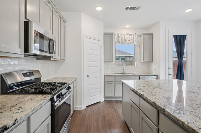 2718 Pease Drive, Forney, TX 75126