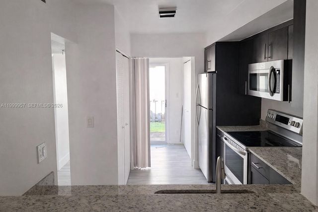 2831 Pierce St 106, Hollywood, FL 33020