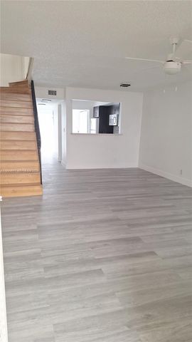 2831 Pierce St 106, Hollywood, FL 33020