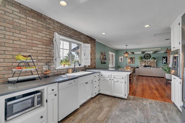13898 N Curry, Lodi, CA 95240