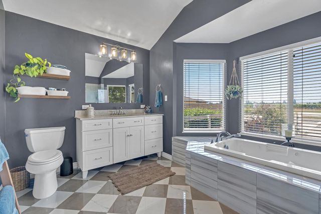 13898 N Curry, Lodi, CA 95240
