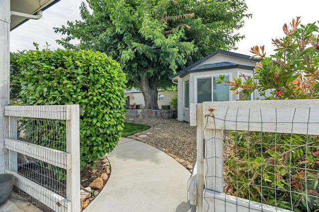 13898 N Curry, Lodi, CA 95240