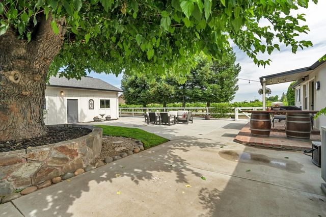 13898 N Curry, Lodi, CA 95240