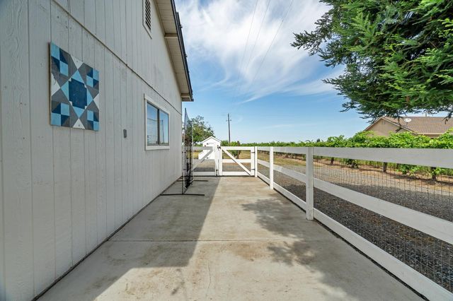 13898 N Curry, Lodi, CA 95240