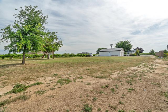 13898 N Curry, Lodi, CA 95240