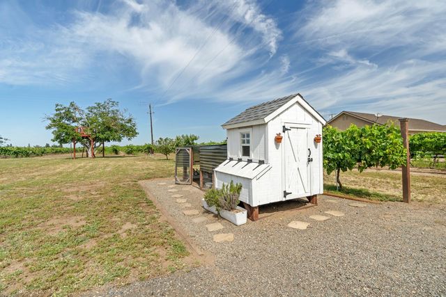 13898 N Curry, Lodi, CA 95240