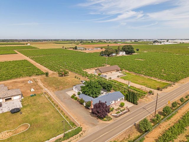 13898 N Curry, Lodi, CA 95240