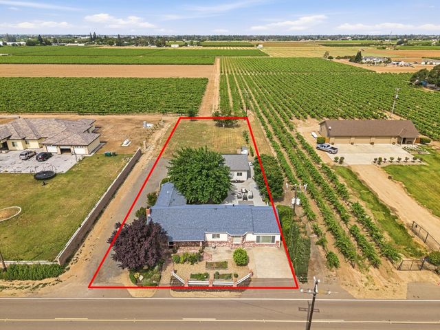 13898 N Curry, Lodi, CA 95240