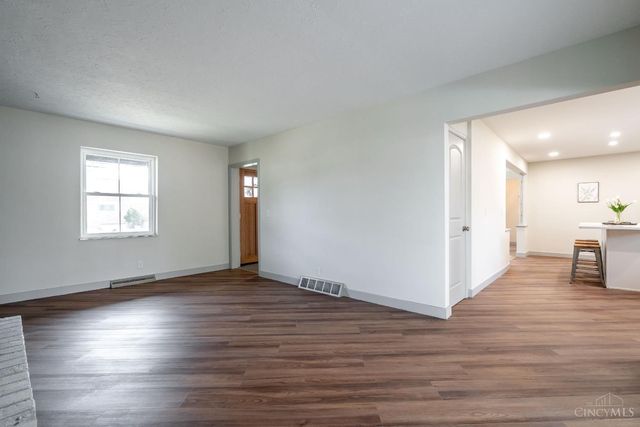 6669 Kirkland Drive, Cincinnati, OH 45224