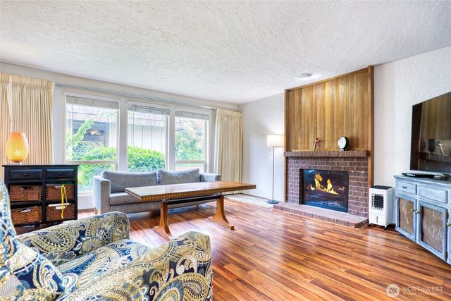12600 4th Avenue W #6A, Everett, WA 98204