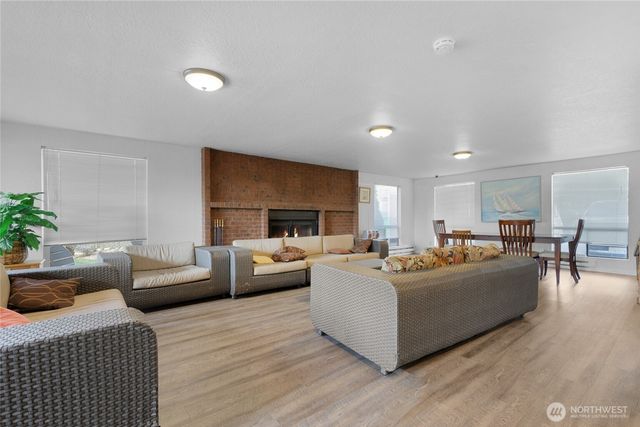 12600 4th Avenue W #6A, Everett, WA 98204