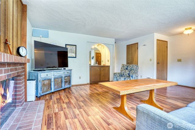 12600 4th Avenue W #6A, Everett, WA 98204