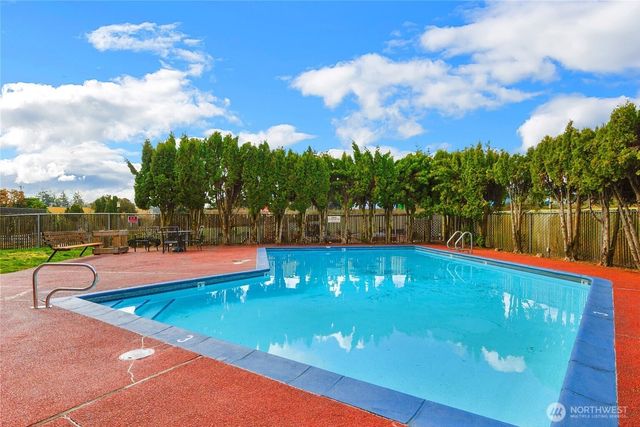 12600 4th Avenue W #6A, Everett, WA 98204