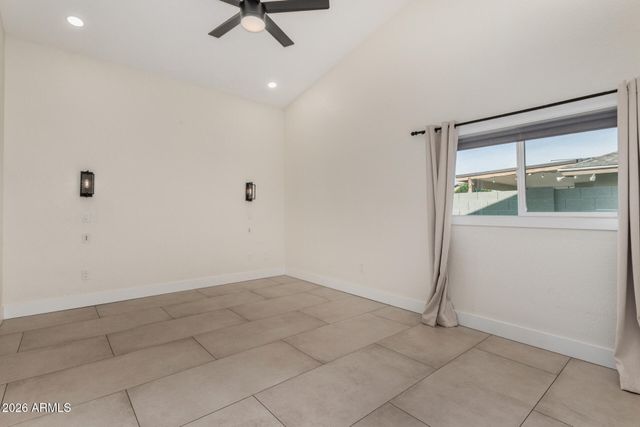 5713 E HILLERY Drive, Scottsdale, AZ 85254