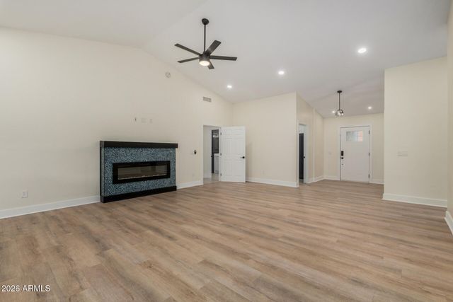 5713 E HILLERY Drive, Scottsdale, AZ 85254