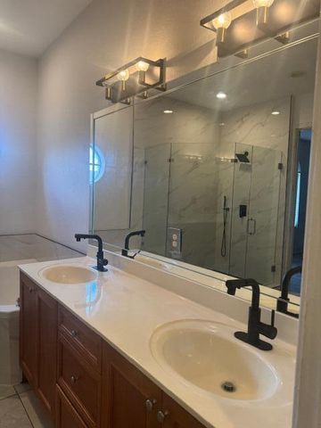 5822 Erik Way, Greenacres, FL 33463