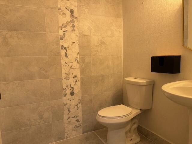 5822 Erik Way, Greenacres, FL 33463