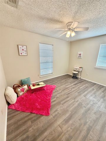 101 Diane Drive, Sanger, TX 76266
