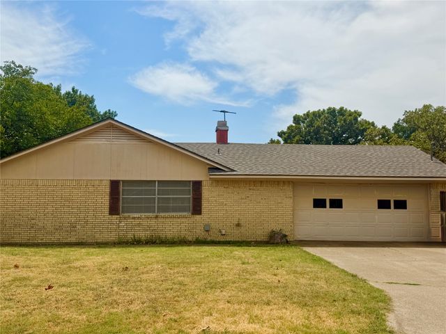 101 Diane Drive, Sanger, TX 76266