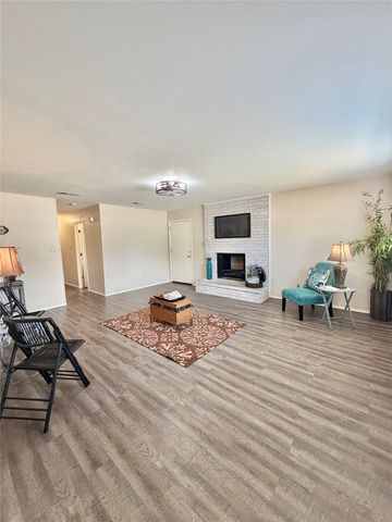 101 Diane Drive, Sanger, TX 76266