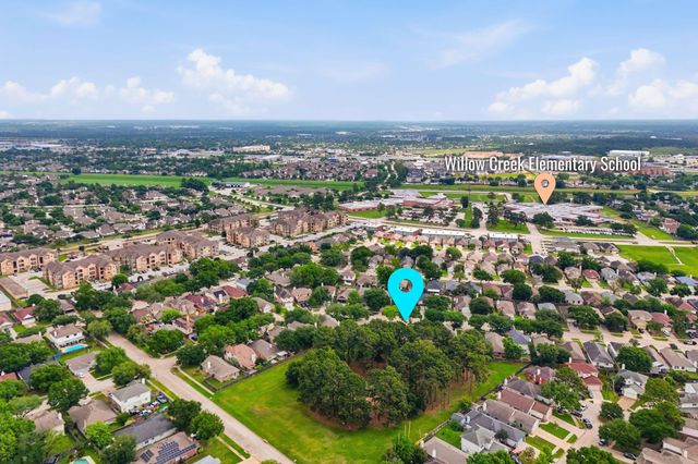 18315 Campbellford Drive, Tomball, TX 77377