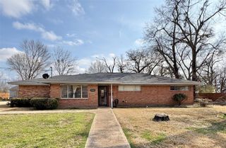 110 Charles Street, Crockett, TX 75835
