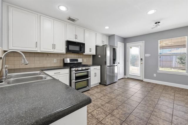 29603 Golden Vines Lane, Spring, TX 77386