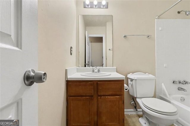 6811 Edmonton Court, Lithonia, GA 30058